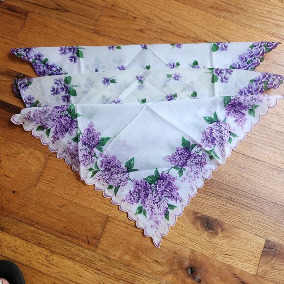 Vintage Floral Handkerchief Set Of 3 With Purple Lilac & Violets Scalloped Edges - Picture 9 of 10